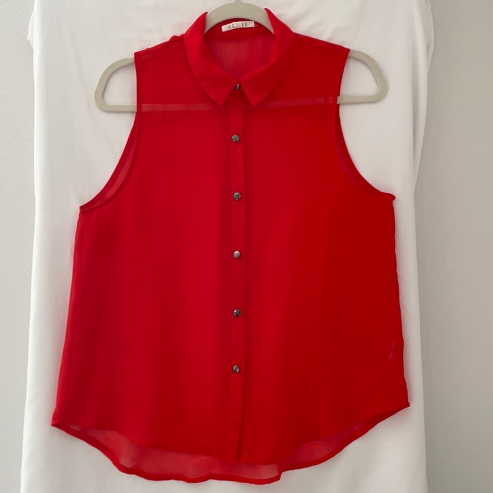 Sleeveless Top Button-down Shirt